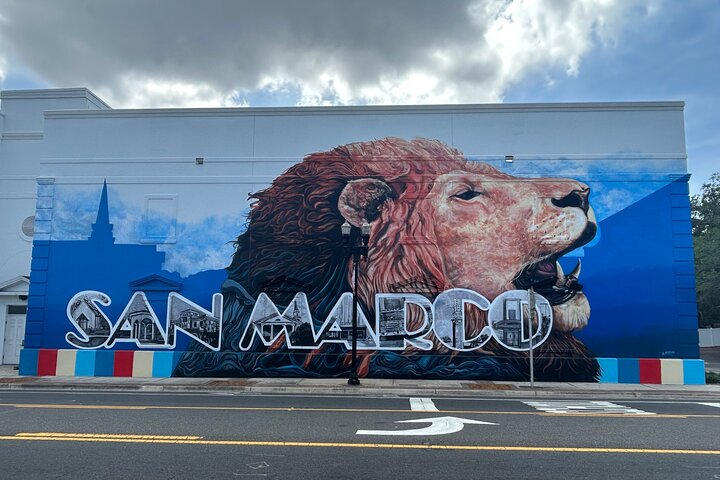 Architecture and History Tour in San Marco - Photo 1 of 3